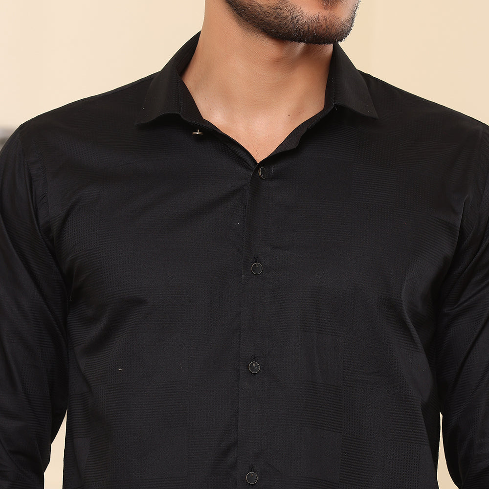 Self checks Textured Formal Shirt Black color
