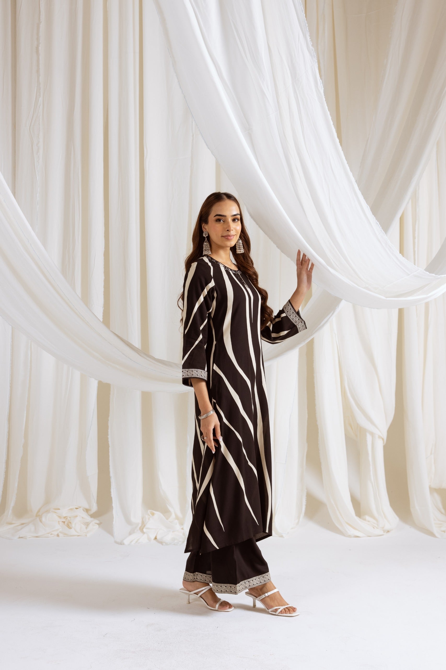 Striped Abstract Print Cotton Rayon Kurta Set- Black