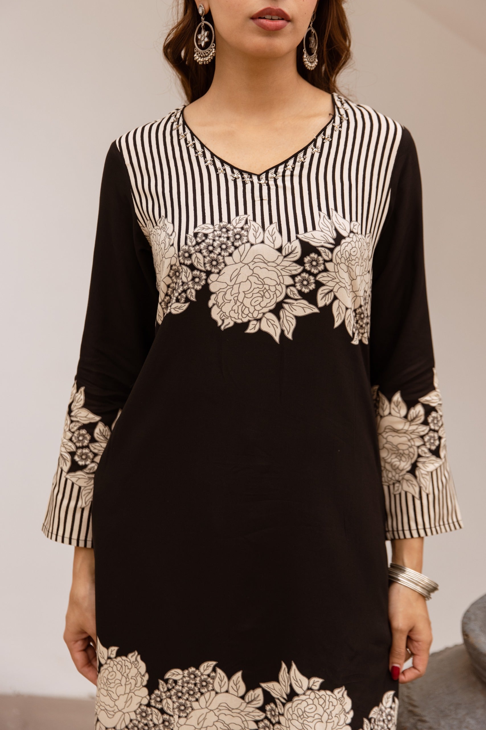 Floral Printed V-Neck Straight Cotton Rayon Kurta Set- Black