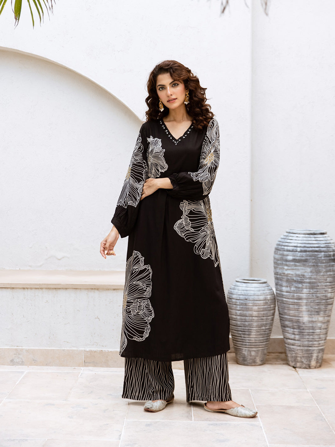 Floral Printed V-Neck A-Line Cotton Rayon Kurta Set- Black