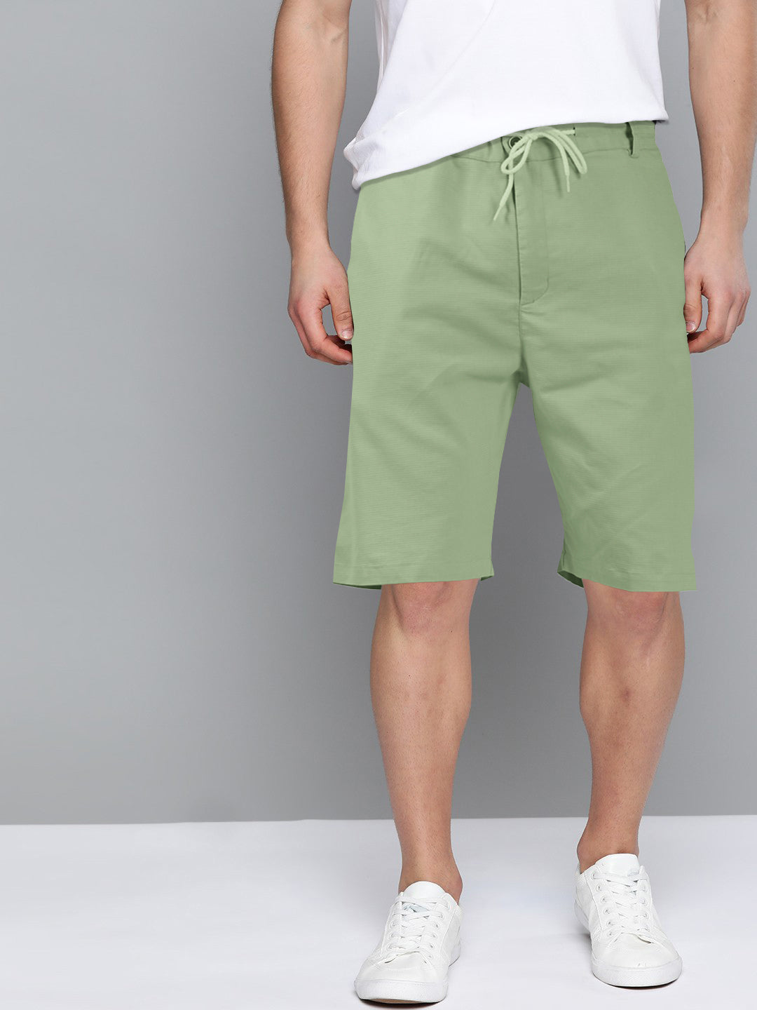 Cotton Solid Shorts Pista Green