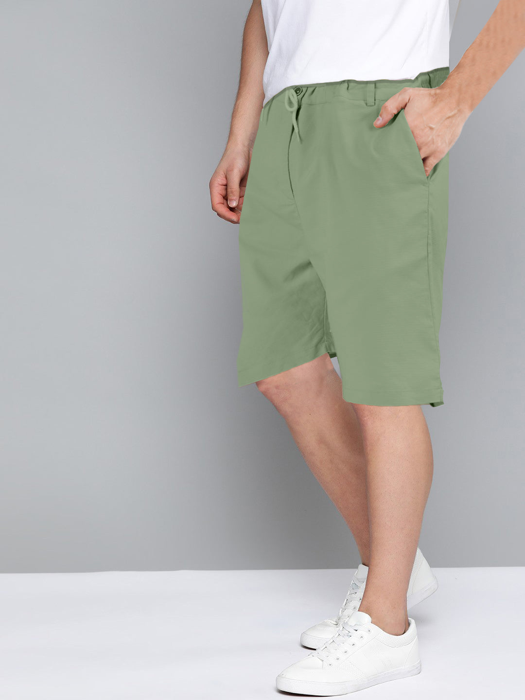 Cotton Solid Shorts Pista Green